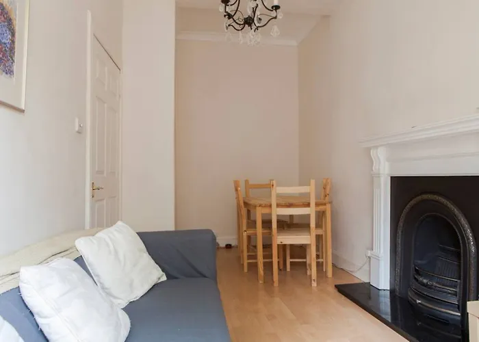 1 Bedroom Flat On St Stephen Street