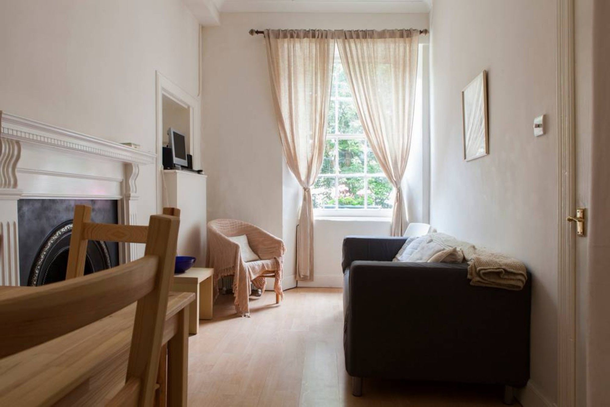 1 Bedroom Flat On St Stephen Street Edinburgh